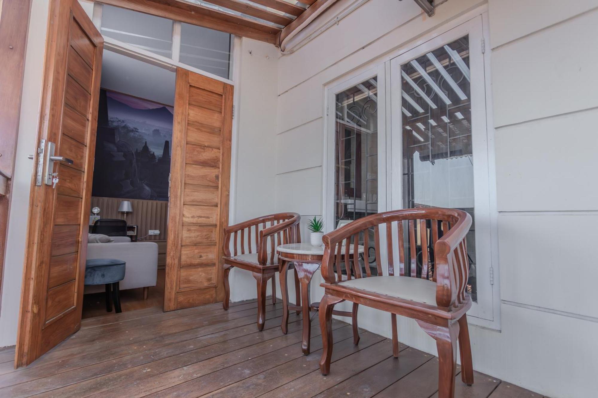 Inez Homestay Yogyakarta Extérieur photo